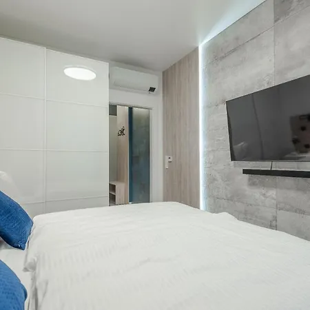 Apartment Blue Moon *
