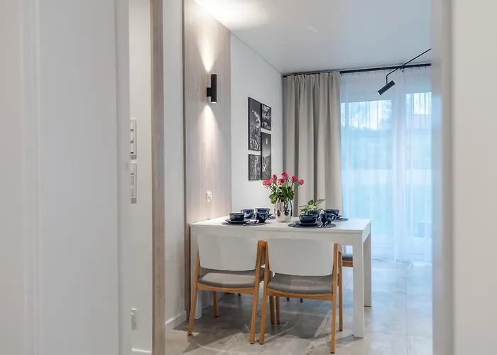 Blue Moon アパート *