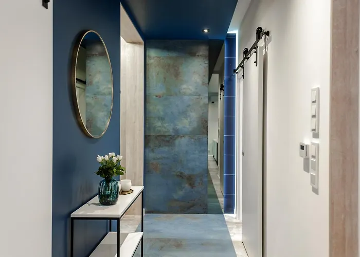 Blue Moon * イェレニャ・グーラ